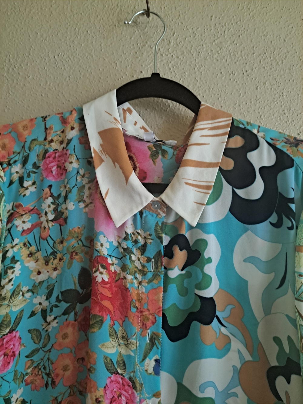 Silky Turquoise Mixed-Print Button-Up Blouse - Picture 3 of 10